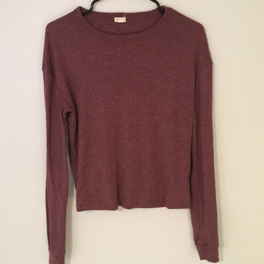 Long sleeve burgundy tee